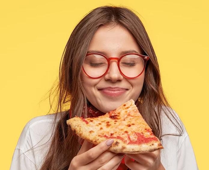 *”अगर आप भी हैं पिज़्ज़ा खाने के शौकीन तो पढ़ लें ये ख़बर”, पिज्जा खाने से हो सकते हैं ये बड़े नुकसान; डाइटीशियन से जानिए पूरी जानकारी…*