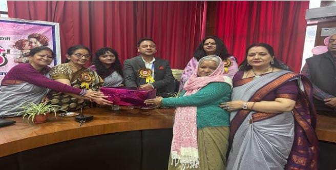 Mothers Day : संघर्षशील माताओं को मिला सम्मान, स्लोगन प्रतियोगिता में साक्षी नेगी प्रथम