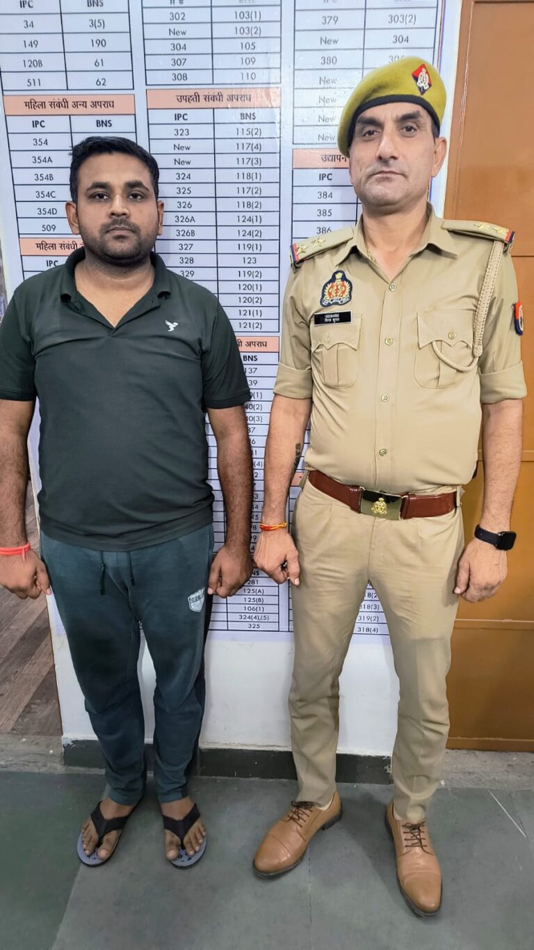 दो करोड़ की लूट का बड़ा खुलासा, पुलिस की वर्दी पर लगा दाग — दो सिपाही निकले लूटकांड में शामिल