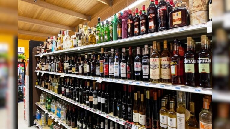 उत्तराखंड में शराब हुई महंगी, 15 दिसंबर से बढ़ेंगे दाम प्रति बोतल 40 से 100 रुपये तक बढ़ सकती है कीमत